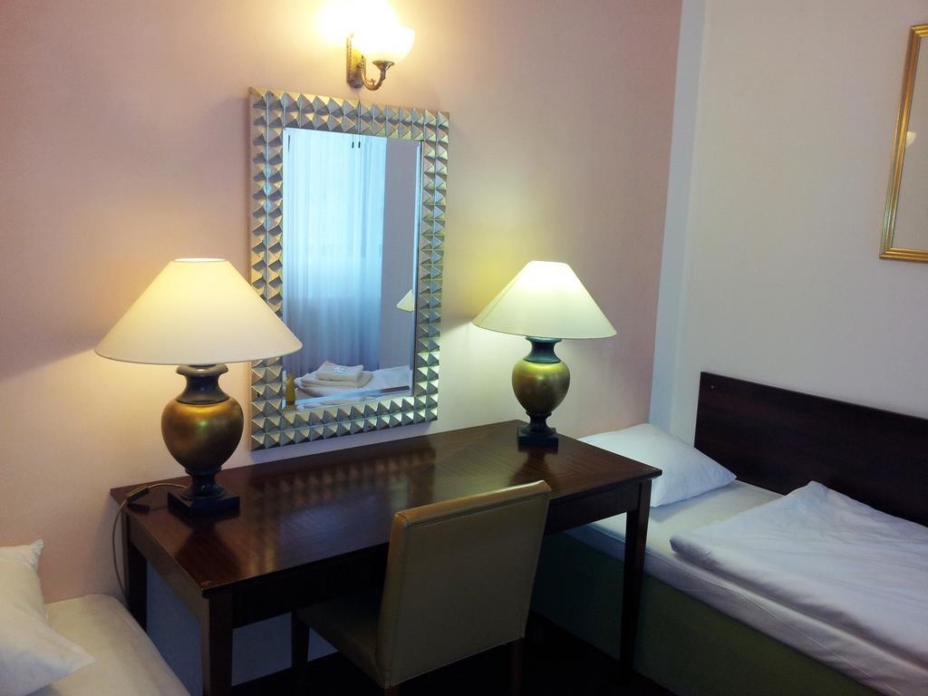 Hotel & Hostel Florian プラハ 部屋 写真