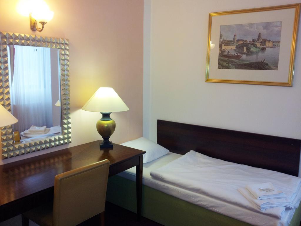 Hotel & Hostel Florian プラハ 部屋 写真