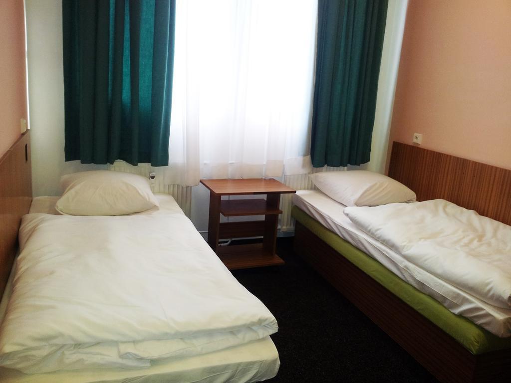 Hotel & Hostel Florian プラハ 部屋 写真