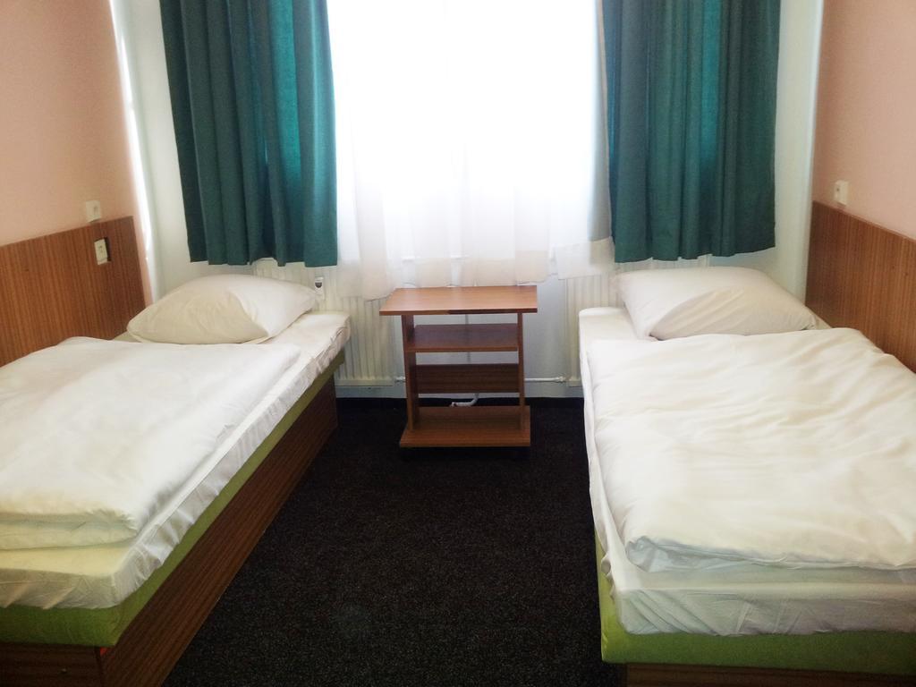 Hotel & Hostel Florian プラハ 部屋 写真